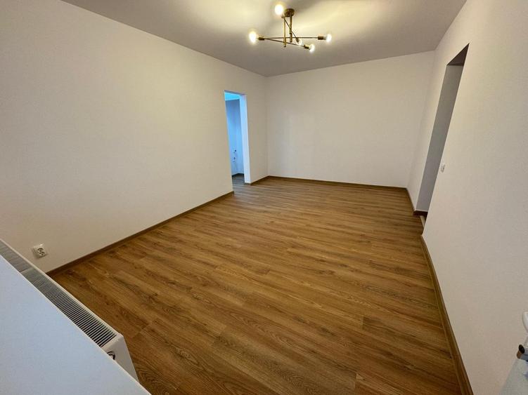 63000 euro, NEGOCIABIL, 2 camere, 50mp, Micro16 - 6