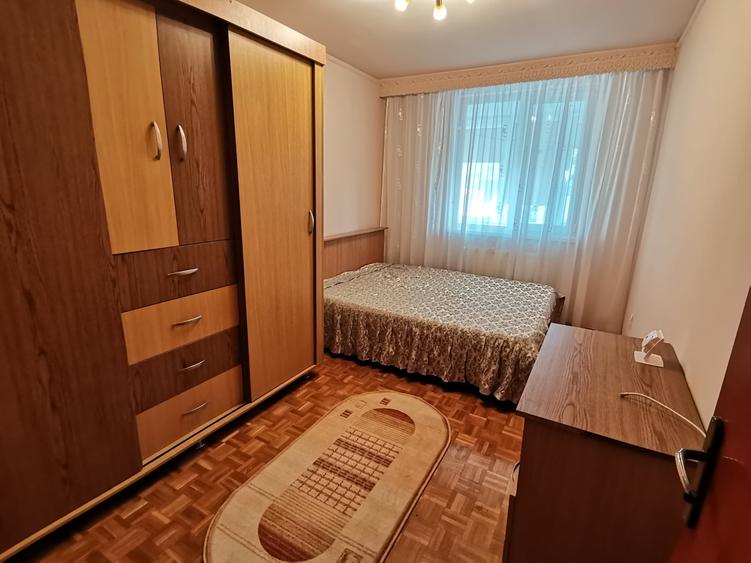 INCHIRIEZ apartament 2 camere decomandat,zona Strand - 3