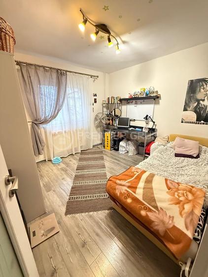 Etaj 2! Apartament 4 camere 2 băi, Tatarasi, decomandat - 8