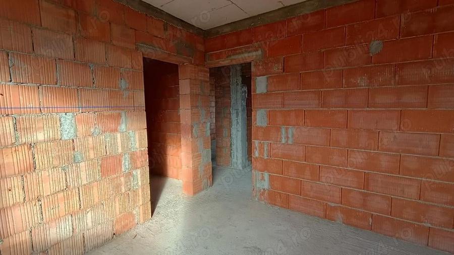 Proprietar Vand Casa la Ro?u in Grigorescu 2 - 1