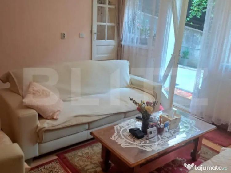 Casa individuala de vanzare in Scheii Brasovului (zona Piata - 5