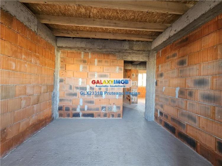 Vanzare vile Individuale de tip Duplex situate aproape de Str Dantelei - 21