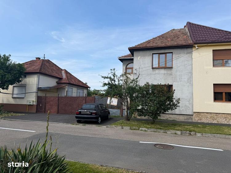 Casa individuala 4 camere | Ideala pentru familie | zona Anton Pann - 1