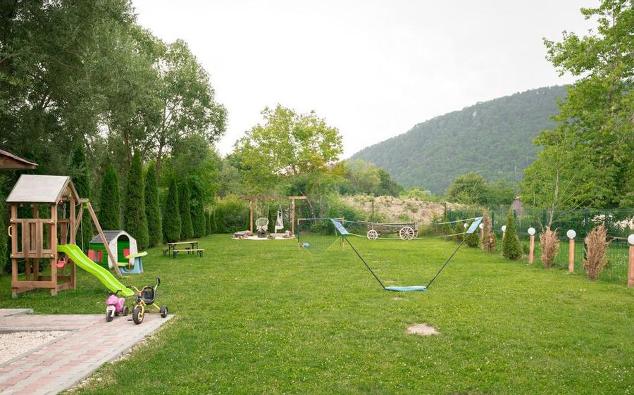 Casa de vacan?a sau pensiune cu recenzii excelente, i... - 2