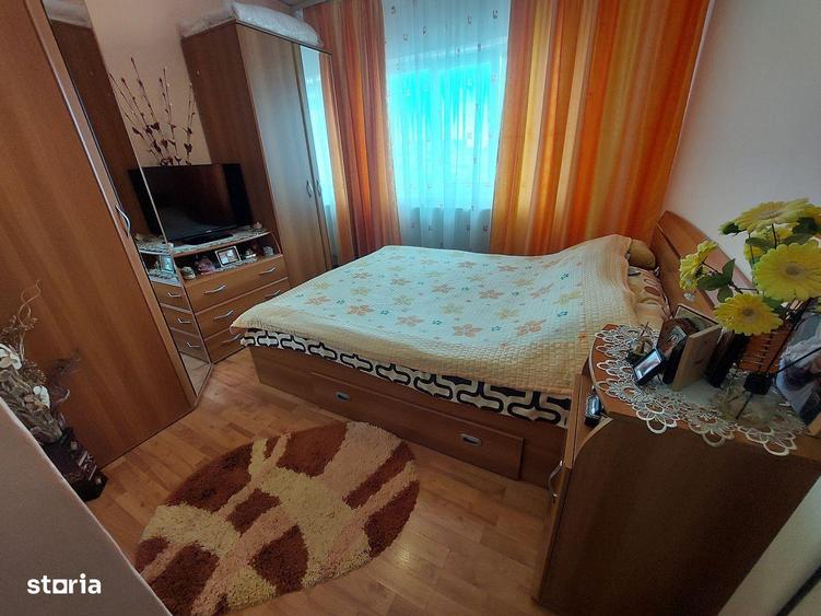 Vand apartament 2 camere etaj 3 Centru in spate la Casa de cultura - 9