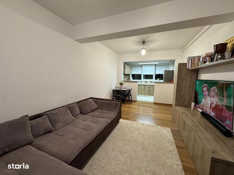 Apartament 3 camere complet mobilat si utilat, 9 Mai - 7