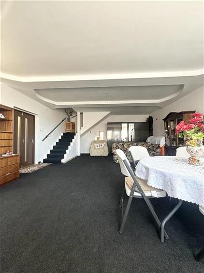 Casa S+P+1E cu Teren de 854 mp, Pretabila pentru Doua Familii - 38