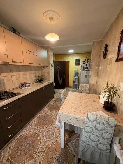 Militari, Crangasi apartament 4 camere, 80 mp, et. 7/10 - 3