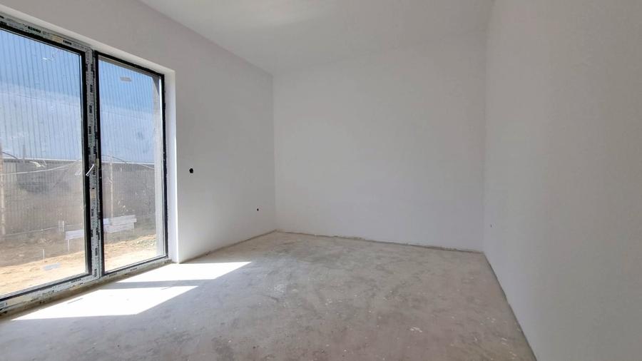 Apartament in Vila P+1 cu Patru unitati - Curte  proprie 60 Mp - 2