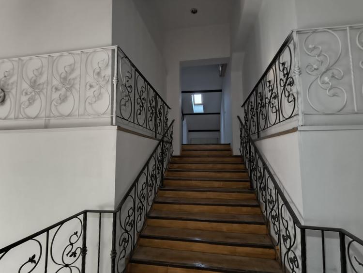 Ultracentral Promendata Stefan cel Mare-cladire interbelica diverse activitati - 9