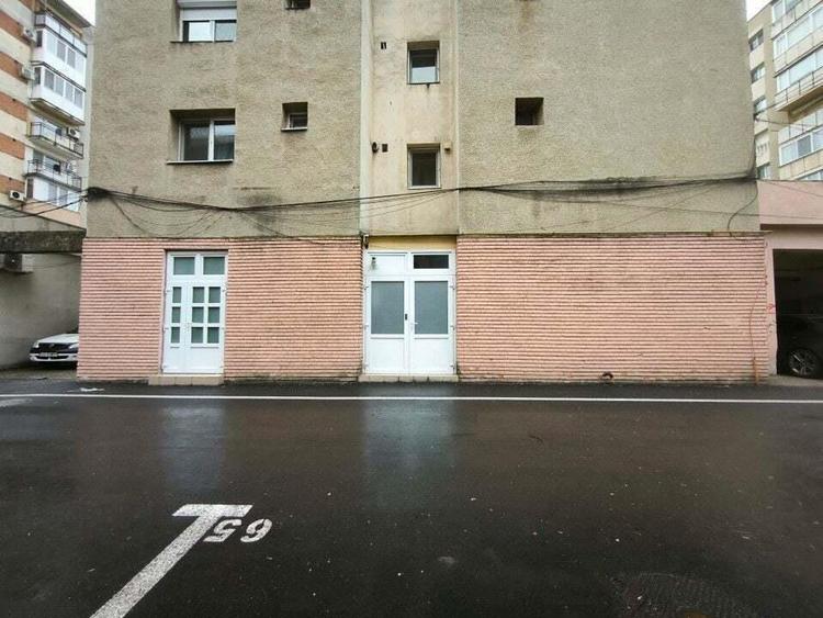 Spatiu Comercial Micalaca, Malul Muresului, zona 300 vizavi UAV - 16