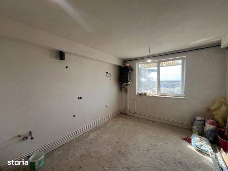 Etaj 3 | Garsoniera cu instalatii noi | Micro 15 - 4