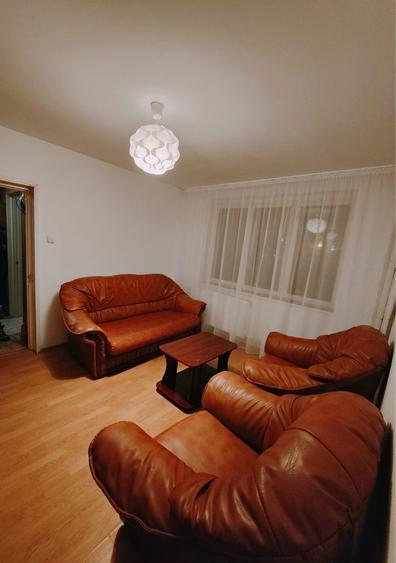 Inchiriez apartament 2 camere - 6