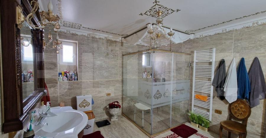 Casa exclusivista cu 4 dormitoare, 390 mp utili, zona Calea - 2