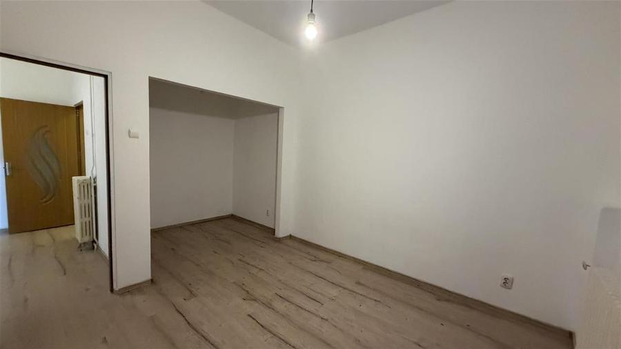 GARSONIERA SPATIOASA CU PARCARE SI BOXA - STEFAN CEL MARE - 3/3 - BLOC 1957 - 2