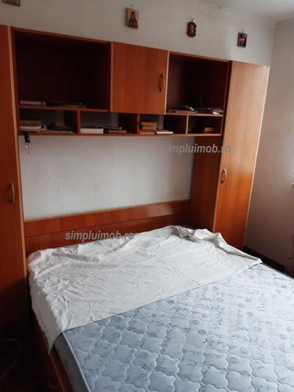 Metrou 1 Decembrie 3 Camere - 1