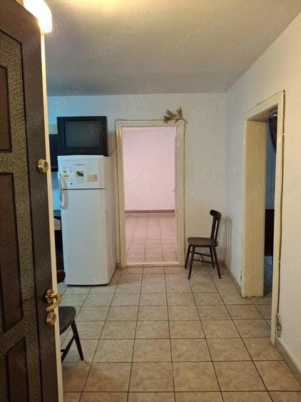 Apartament 3 camere decomandat model mare parter inalt Timocului centrala proprie - 5