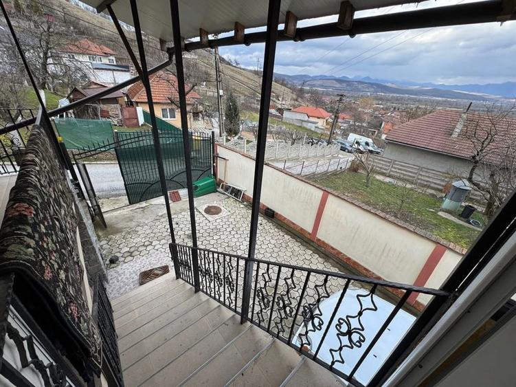 Casa de vanzare in Deva intr-o zona foarte linistita si cu o panorama deosebita ( casa este nou construita ). - 5
