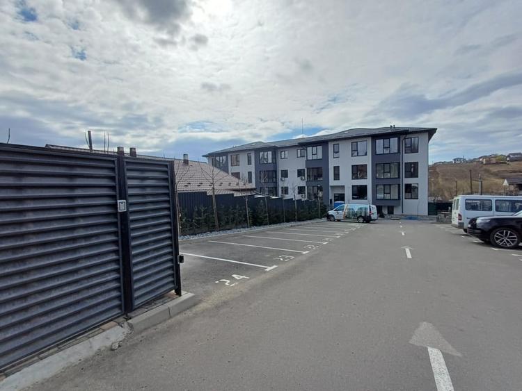 APARTAMENT DECOMANDAT CU 2 CAMERE IN NICOLINA-CAPAT CUG , BLOC NOU - 11