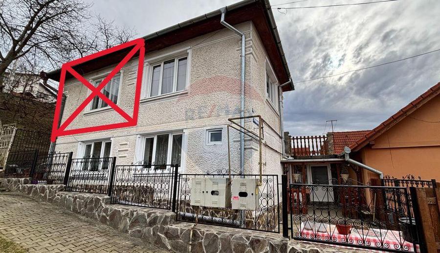 Casa duplex, 3 camere, curte, terasa, in zona linistita - 2