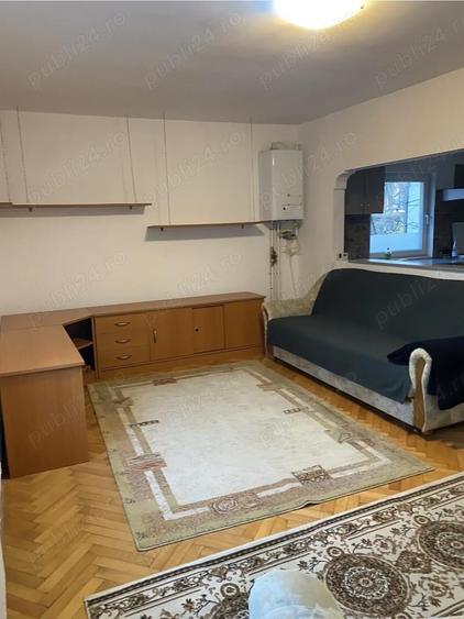 Apartament cu 2 camere decomandat în Zorilor