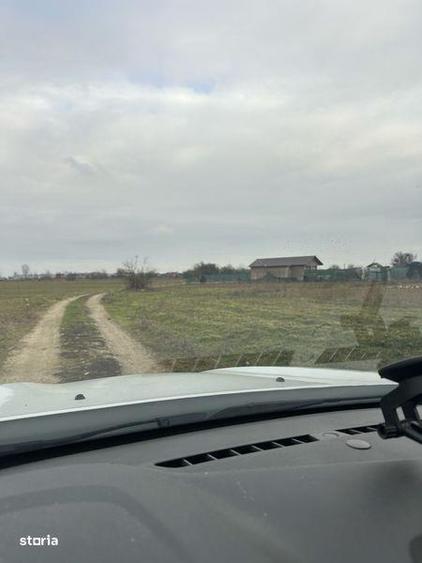 Teren de vanzare sau inchiriere,2400 mp - 4