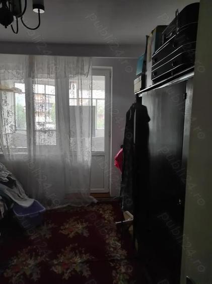 ap 4 camere dec. etj 1 zona Doroban?i - 4