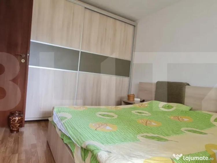 Apartament cu 3 Camere Spa?ios ?i Luminos de Vanzare Z - 3