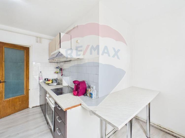 COMISION 0| Apartament 3 camere de închiriat | Spațios | Etaj 1 - 10