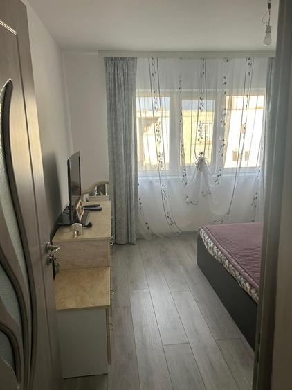 Apartament cu 2 camere decomandat în Beba Veche