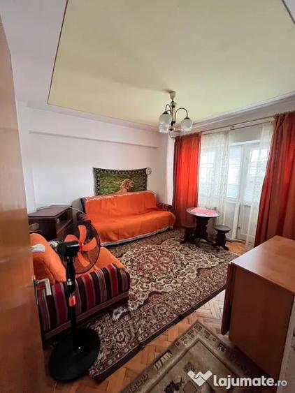 Apartament cu 3 camere decomandat în Nord