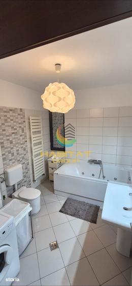 Apartament cu 3 camere în Văcăresti