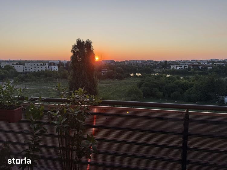 Apartament cu 4 camere în Băneasa