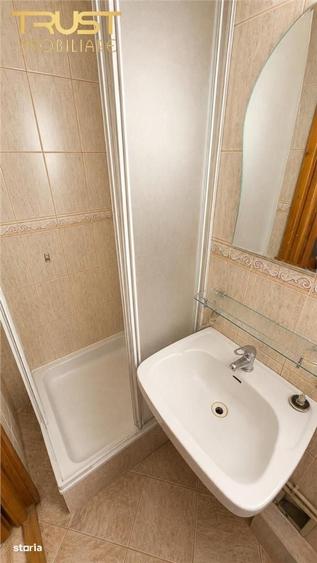 Apartament cu 4 camere în Baciu