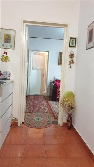 Apartament cu 2 camere semidecomandat în Hipodrom
