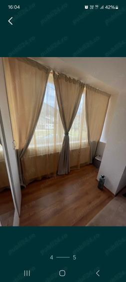 Apartament cu 2 camere decomandat în Petrila