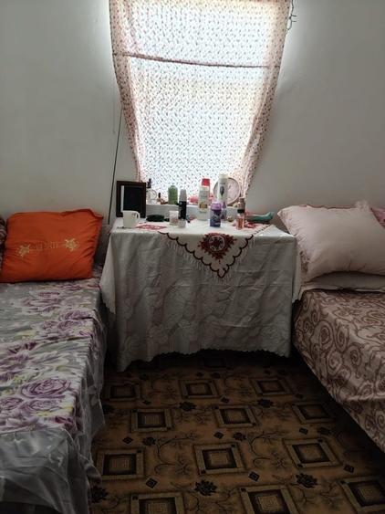 Casa de vanzare , 4 camere, 2 holuri - 5