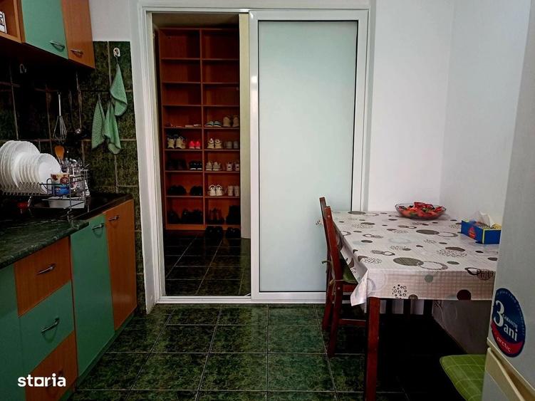 Apartament cu 2 camere decomandat în Trivale
