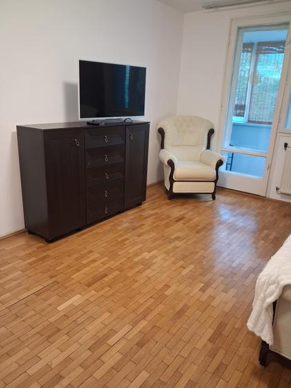 Apartament cu 2 camere semidecomandat în Câmpia Libertății