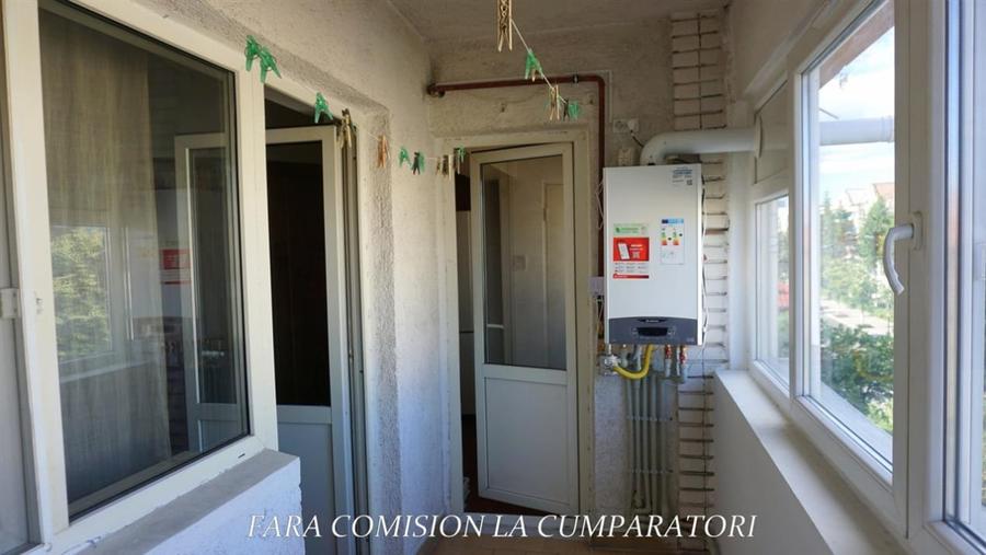 Apartament cu 4 camere decomandat în Central