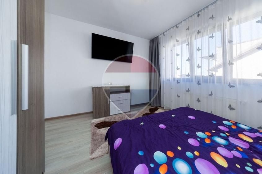 Apartament cu 2 camere decomandat, mobilat în Central