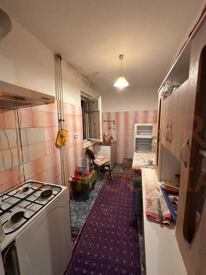 Apartament cu 3 camere semidecomandat în Tomis Nord
