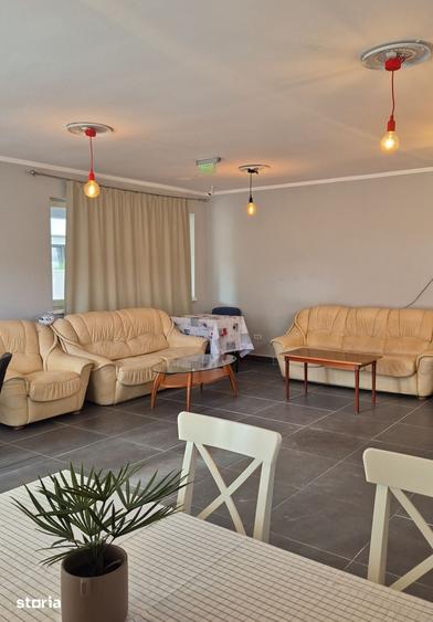 Casă cu 4 camere cu Teren 561 Mp în Central