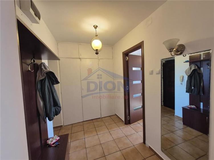Apartament cu 2 camere semidecomandat în Timpuri Noi