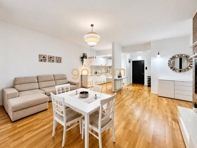 Apartament cu 3 camere semidecomandat, mobilat în Pipera