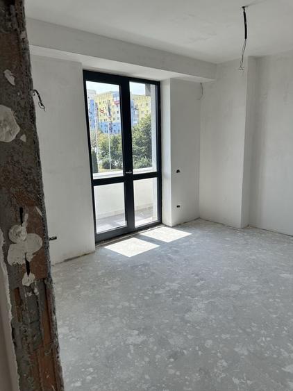 Apartament cu 3 camere decomandat în Obcini
