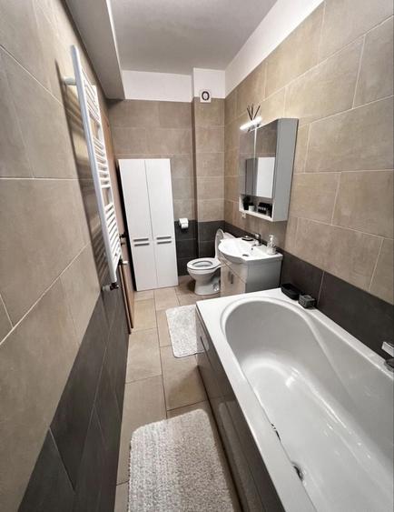 Apartament cu 2 camere decomandat în Metalurgiei