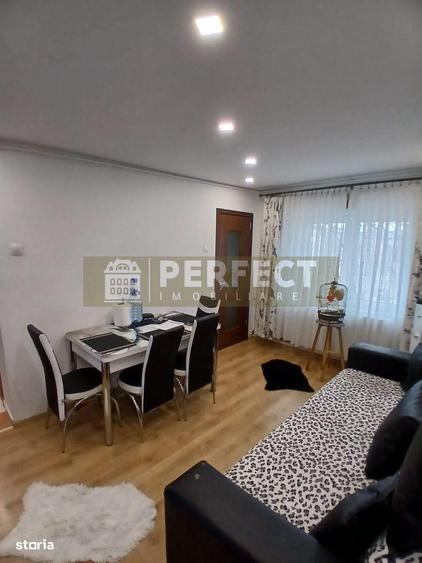 Apartament cu 3 camere semidecomandat în Vest