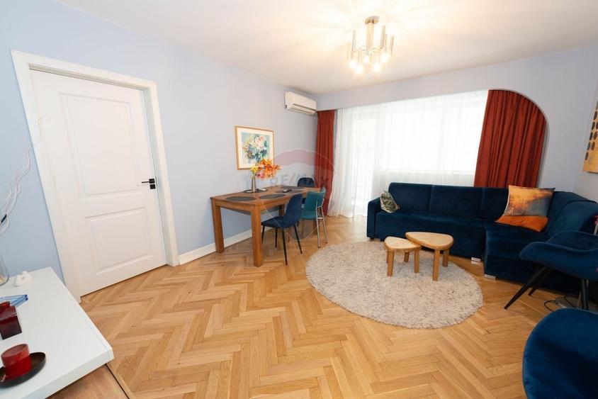 Apartament cu 3 camere, mobilat în 1 Mai