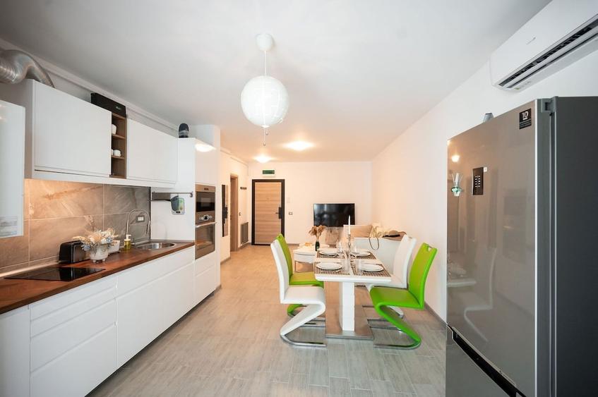 Apartament cu 2 camere decomandat în Mamaia-Sat